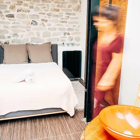 Miramar : Near The Beach & Shops In * Biarritz