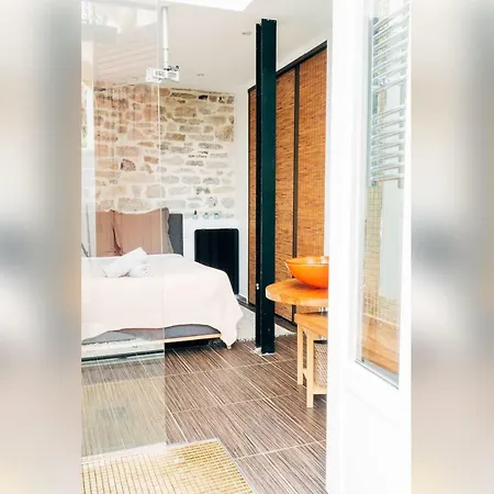 Miramar : Near The Beach & Shops In Appartamento Biarritz